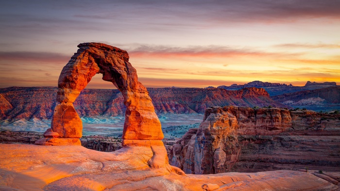 Delicate Arch at Sunset, Arches National Park, Utah