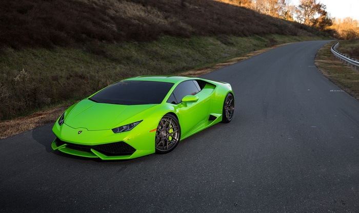 Lamborghini Huracán Green Supercar