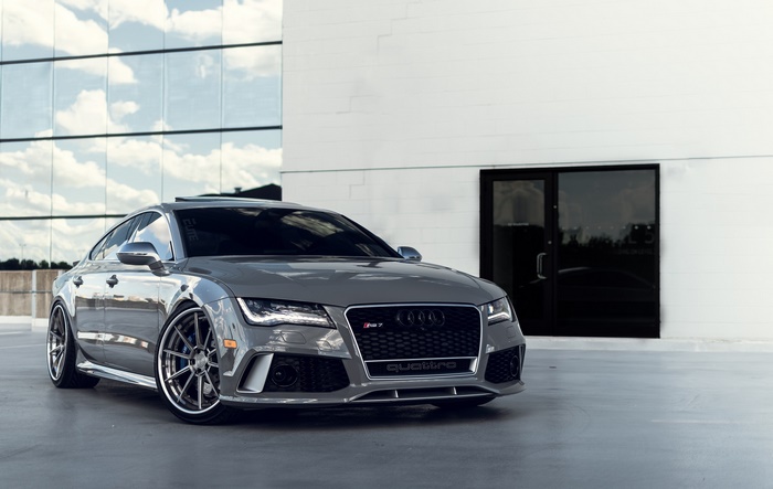 Audi RS7 Quattro car