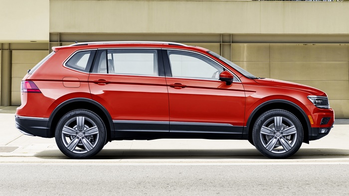 2018 Volkswagen Tiguan Red Crossover SUV