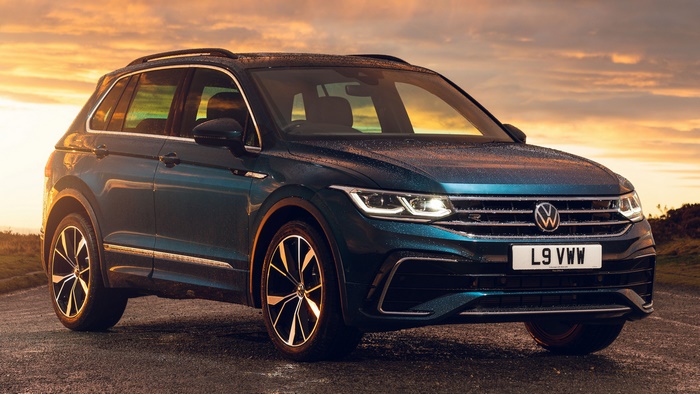 2020 Volkswagen Tiguan R-Line SUV in blue