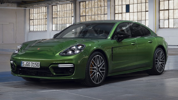Green 2020 Porsche Panamera 4S SportDesign Package