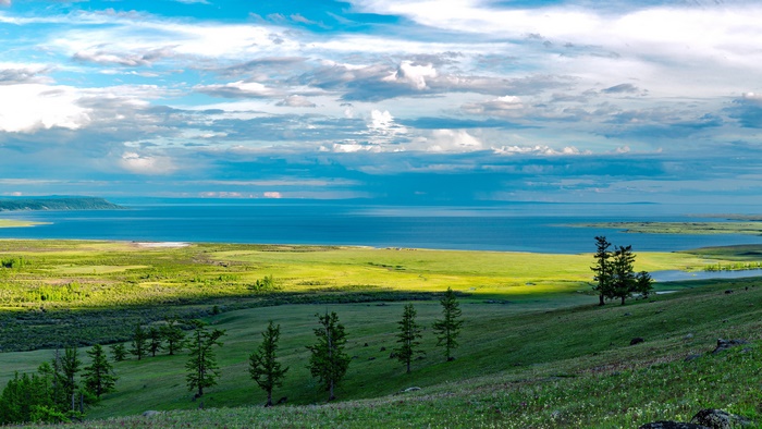 Landscape with lake and clouds 4K