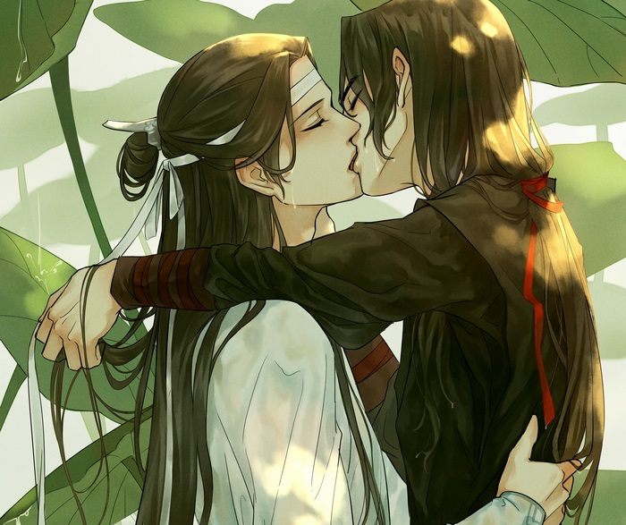 Lan Wangji and Wei Wuxian kissing