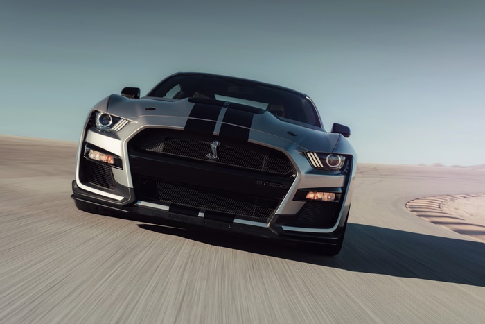 Ford Mustang Shelby GT500 Silver Muscle Car