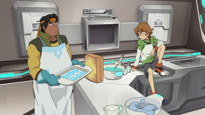 Hunk and Pidge from Voltron: Legendary Defender in a kitchen