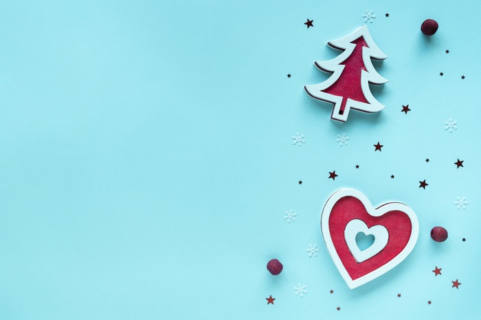 Christmas tree and heart ornaments with stars
