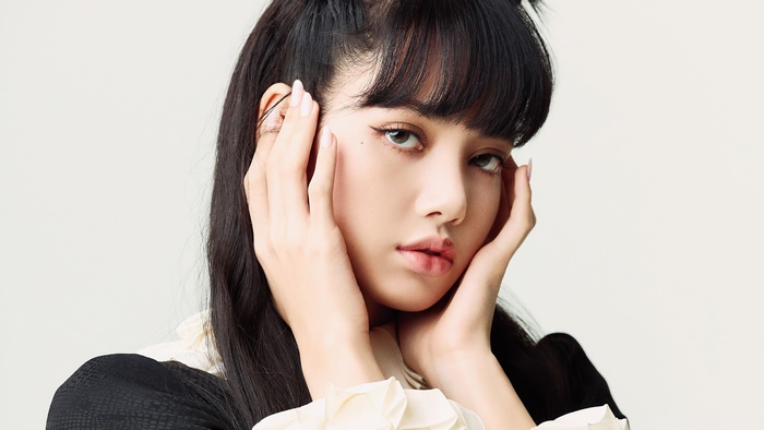 Lisa 4K Portrait