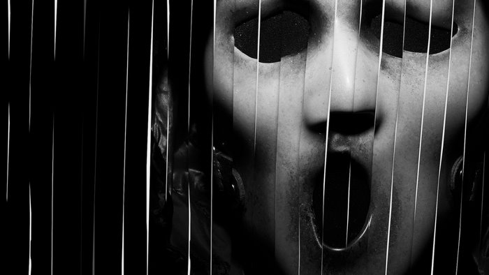 Scream mask with glitch effect