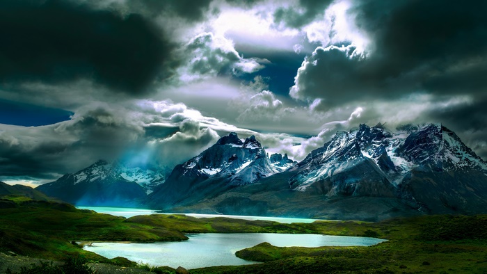 Mountain Lake with Dramatic Clouds 4K