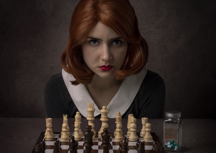Beth Harmon from The Queen's Gambit Cosplay in 4K