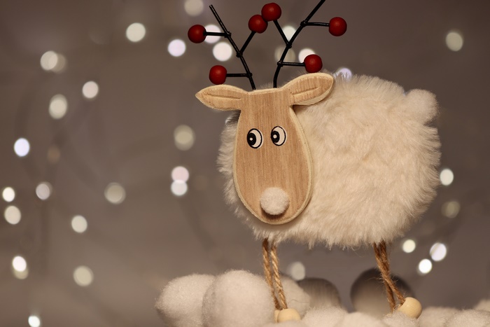 Christmas Deer Ornament with Red Berries