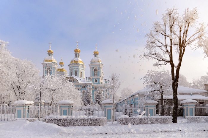 Saint Nicholas Naval Cathedral in Saint Petersburg during winter