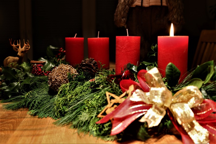 Christmas Advent Wreath with Red Candles