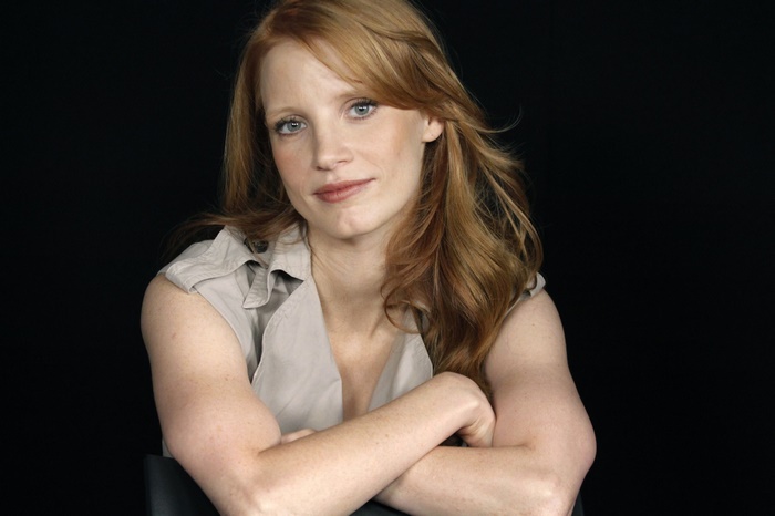 Jessica Chastain posing for a portrait