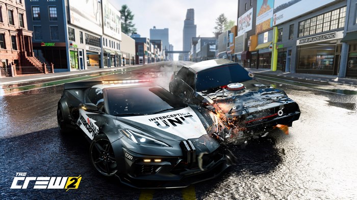 The Crew 2 police car crash