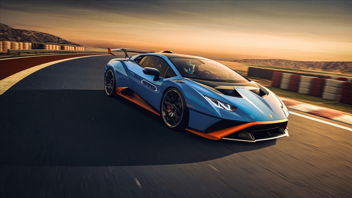 Blue Lamborghini Huracán STO 4K on a race track