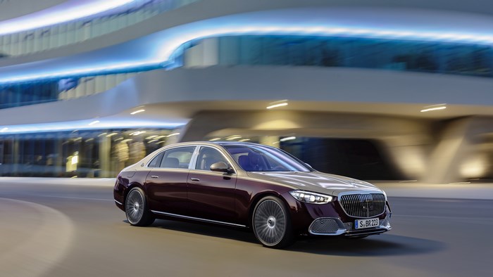 Mercedes-Maybach S580 4K Luxury Car