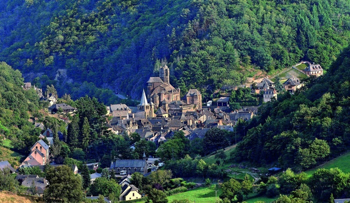 Village of Estaing in Aveyron, France