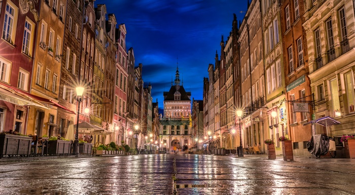 Gdansk, Poland street at night