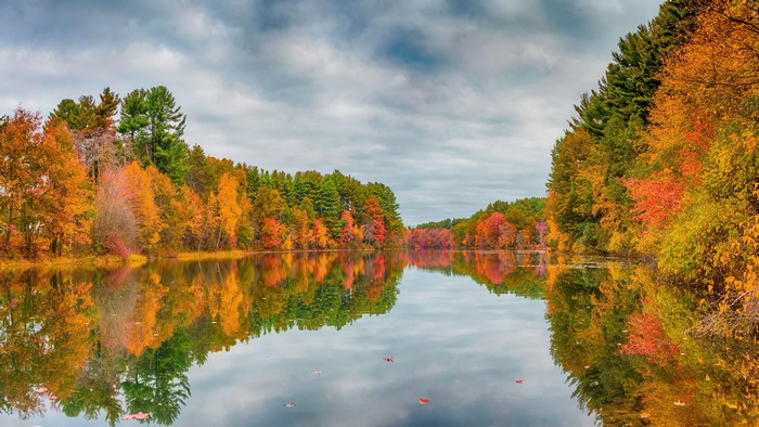 Fall Colors Reflecting in a Lake