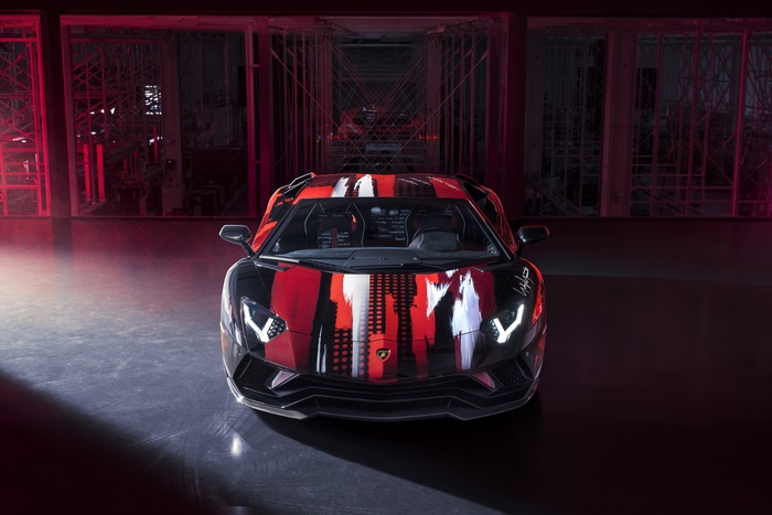 Lamborghini Aventador S with custom red and white livery