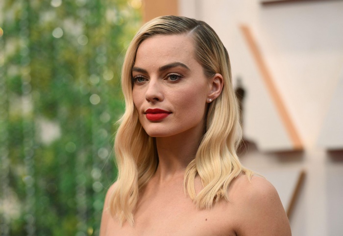 Margot Robbie at the Oscars