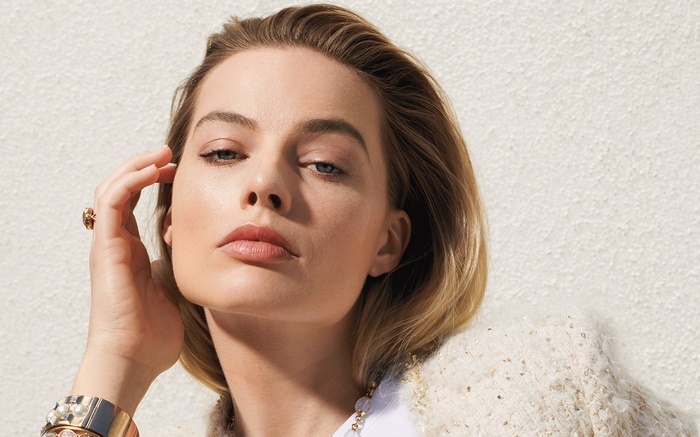 Margot Robbie Blonde Actress