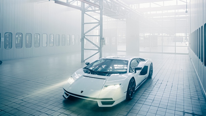 White Lamborghini Countach LPI 800-4 in a factory