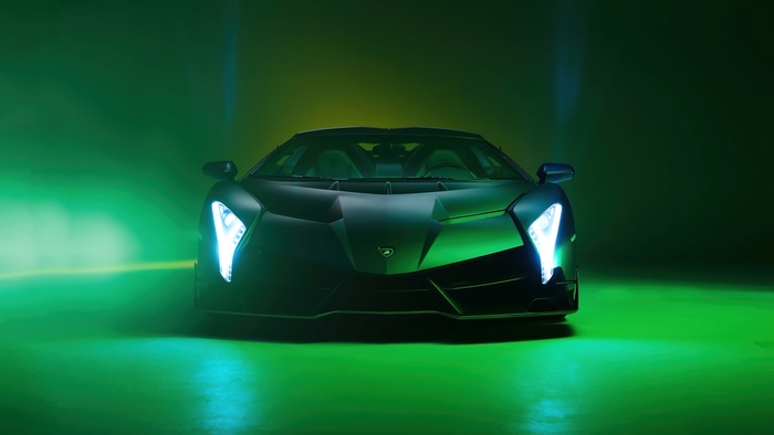 Lamborghini Veneno Front View 4K