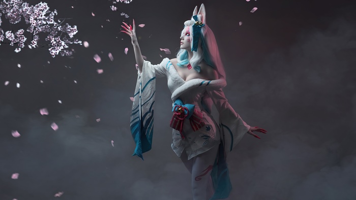 Ahri from League of Legends cosplay with cherry blossoms