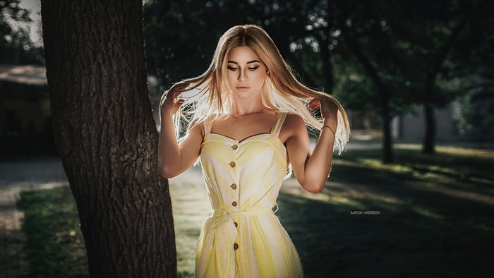 Beautiful Girl Portrait in Natural Light