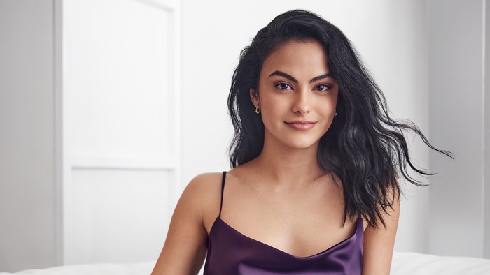 Camila Mendes