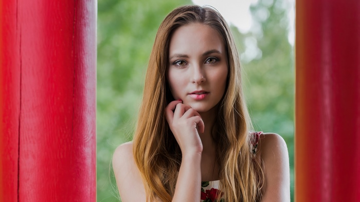 Young woman with long blonde hair