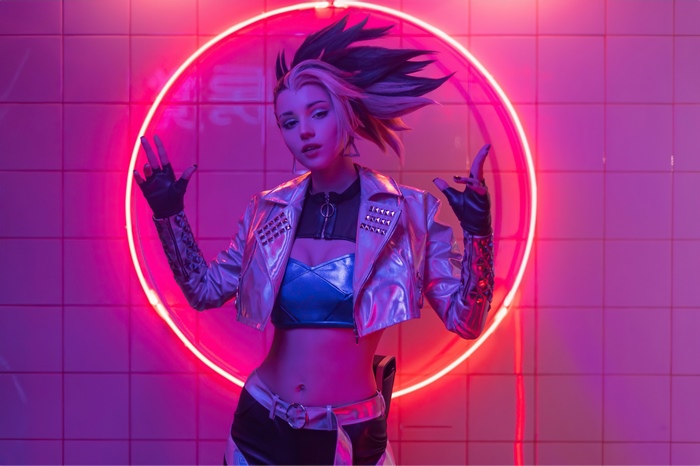 Akali from K/DA League of Legends Cosplay