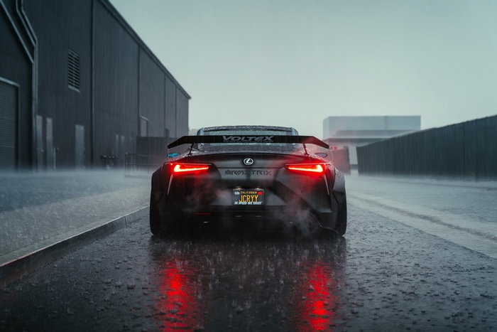Lexus RC F GT3 Voltex car in rain