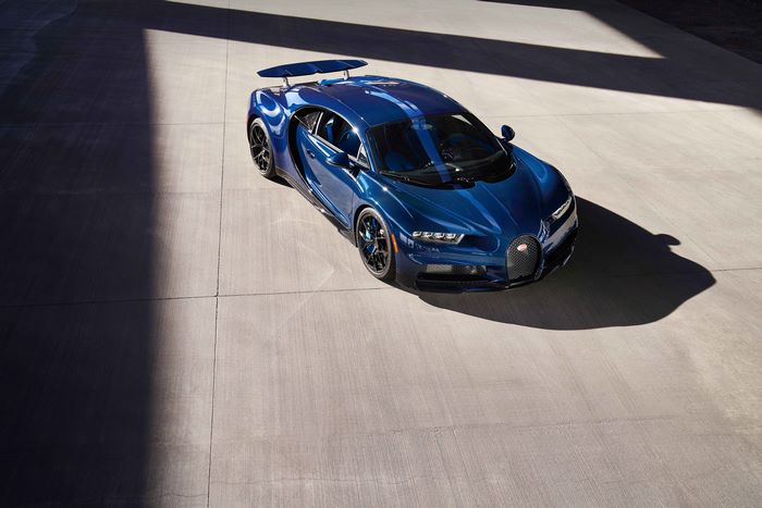 Bugatti Chiron Pur Sport in Blue