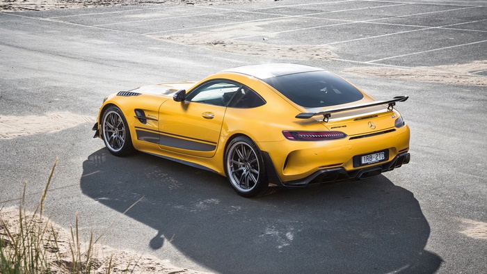 Yellow Mercedes-Benz AMG GT 4K