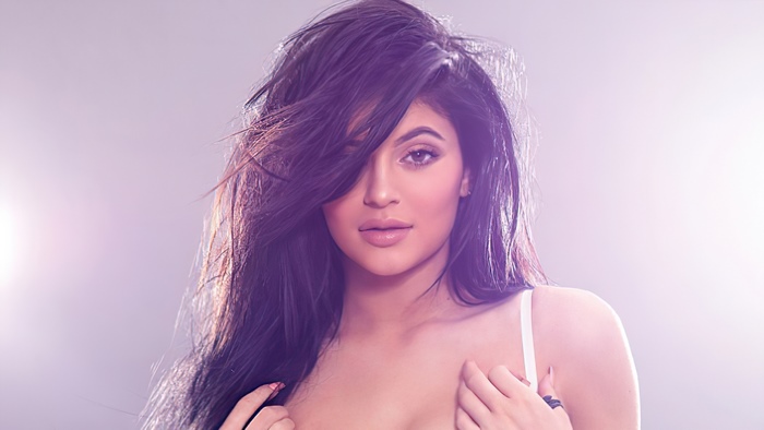 Kylie Jenner 4K Photoshoot