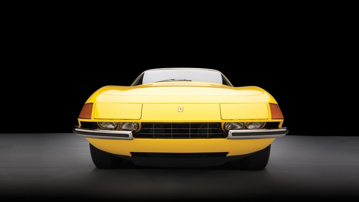 Yellow Ferrari Daytona front view