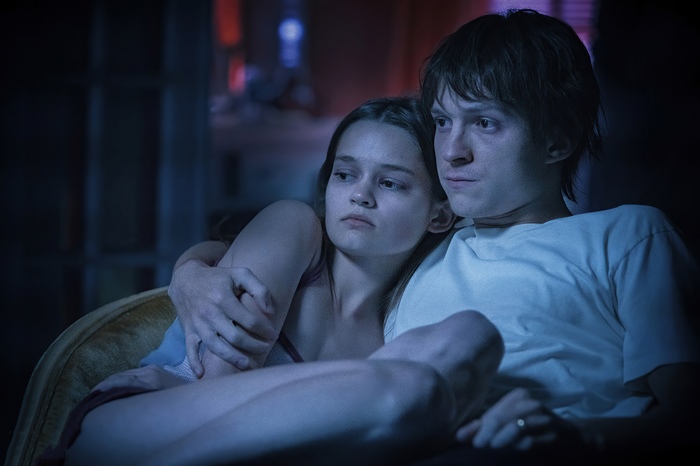 Tom Holland and Ciara Bravo in Cherry 4K