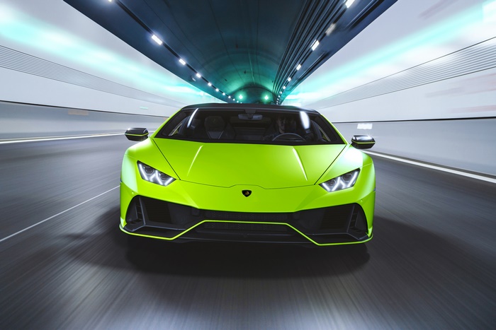 Lamborghini Huracan Evo driving through a tunnel