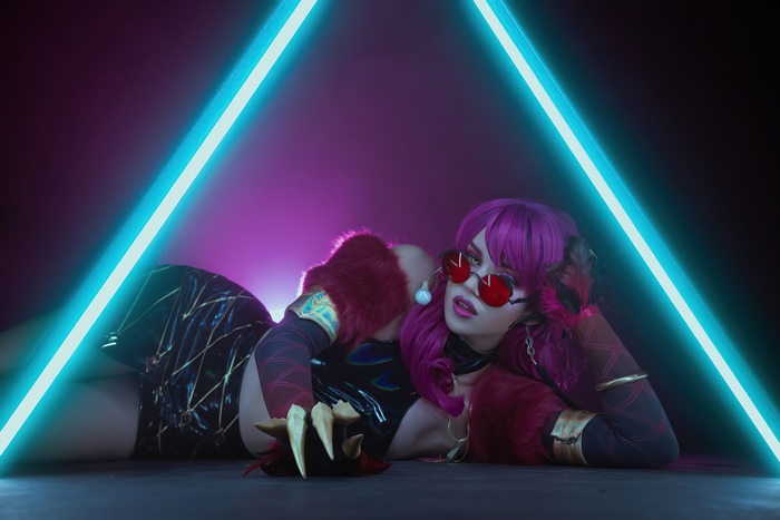 K/DA Evelynn from League of Legends cosplay