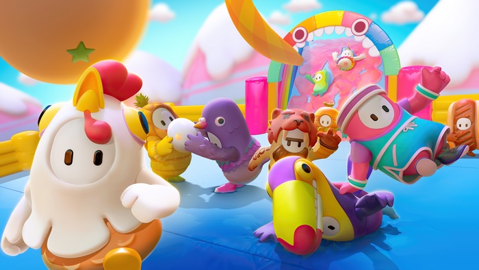 Fall Guys characters in a colorful obstacle course 4K
