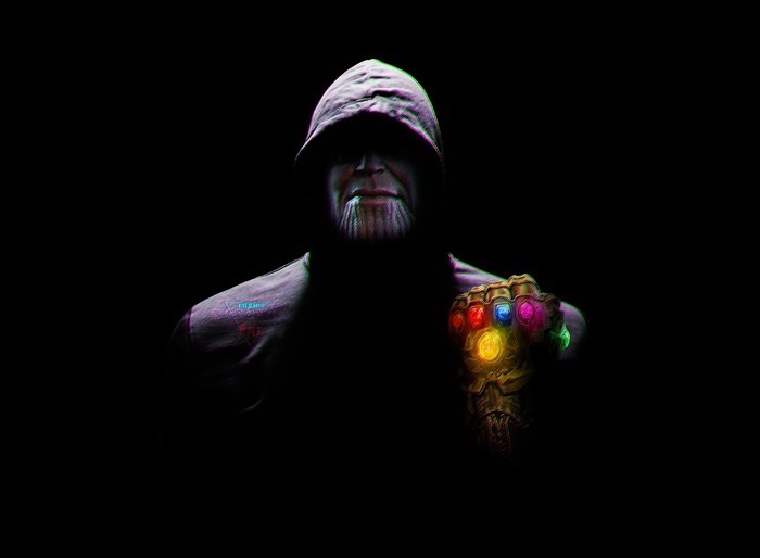 Thanos with the Infinity Gauntlet artwork 4K