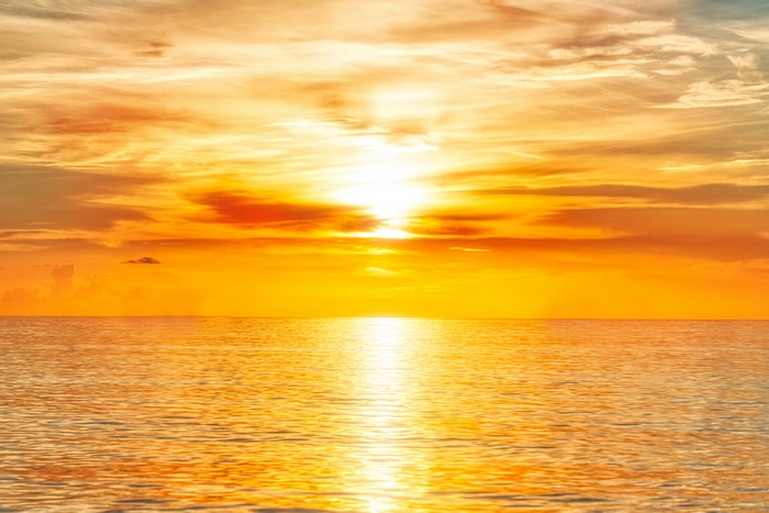 Sunrise Over Calm Ocean in 4K