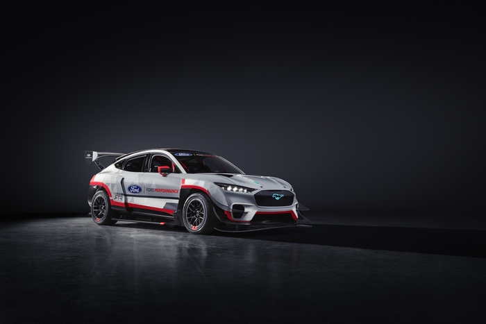 Ford Mustang Mach-E 1400 electric race car