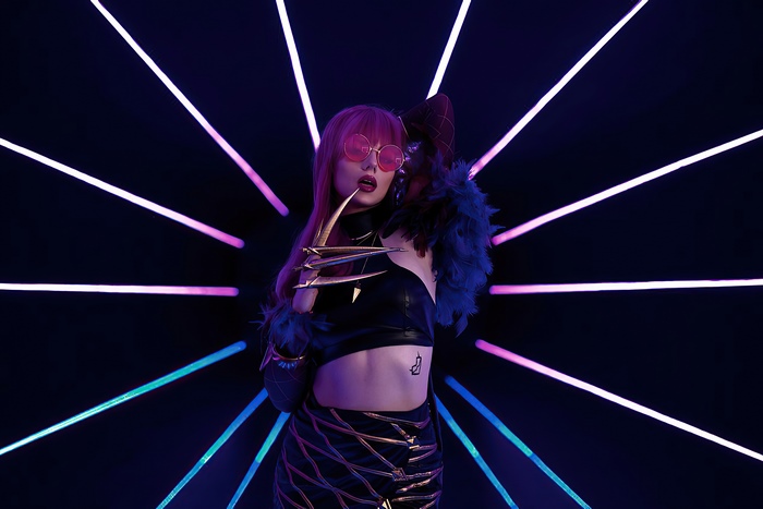 K/DA Kai'Sa from League of Legends Cosplay