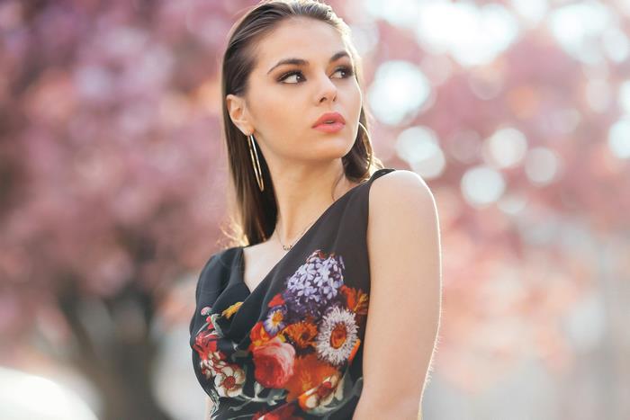 4K Portrait of a Fashion Model