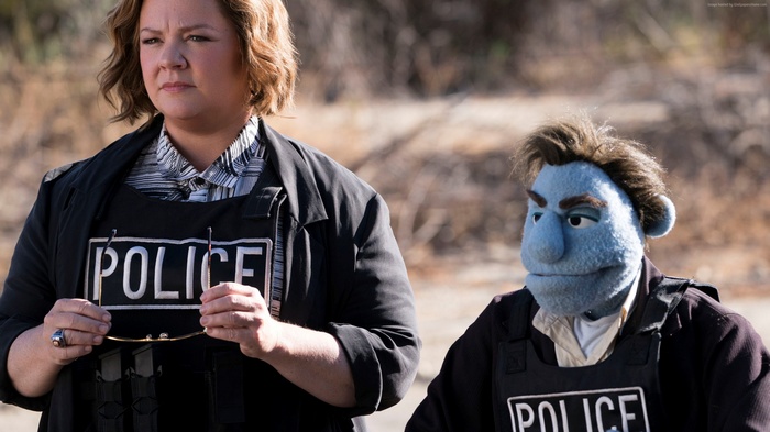Melissa McCarthy and Puppet from The Happytime Murders 4K